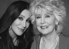 Svetovno oboževana pevka sporočila, da se je zavedno poslovila od svoje mame