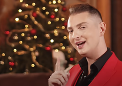 Damjan Murko z novo pesmijo o Božičku: je besedilo preveč nagajivo?