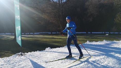 Le v Sloveniji? Tek na smučeh organizirajo sredi mestnega parka