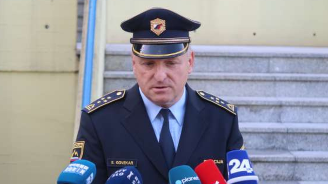 Oglasil se je direktor policijske uprave, ki je vpleten v burno dogajanje okoli odstopa Bobnarjeve (foto: Rosana Rijavec/STA)