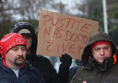 Sindikati javnega sektorja: če ne bo sprememb, gremo na protestni shod