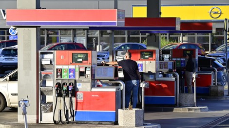 Napoved se uresničuje: opolnoči se spreminja cena goriva