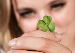 Verjamete, da vas lahko osrečijo drugi ljudje (in stvari)? Niste edini, ki se glede tega motite!