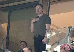 Elon Musk povsem RESNO v anketi sprašuje uporabnike modre ptice: "Naj odstopim kot šef Twitterja?"