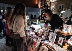 Če želite podariti unikatna darila z zgodbo, obiščite božični Art Market Ljubljana