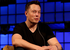 Elon Musk z novo igračko? Drugi najbogatejši Zemljan se spogleduje z nakupom enega največjih klubov vseh časov