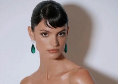 Znan je vzrok nenadne smrti igralke in manekenke Charlbe Dean