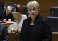Ob častni zaprisegi je Nataša Pirc Musar čisto zares zablestela (FOTO)