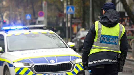 Vstopil v trgovino in grozil z nevarnim predmetom: policija prosi za vašo pomoč