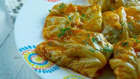 Med prazniki na mizi ne sme manjkati sarma. Jo obožujete, a ne jeste več mesa? To je recept za vas