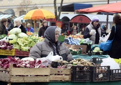 Za koliko se je v povprečju letos podražila hrana v primerjavi z lanskim letom?
