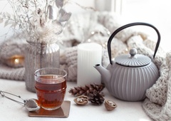 Zunaj temno, notri svetlo: v zimskem času opremimo dom v skandinavskem stilu