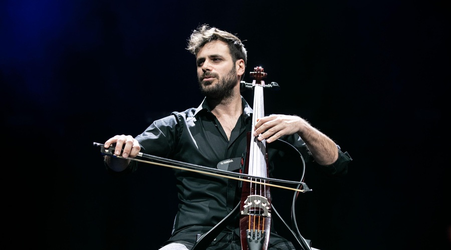 Nekdanji član dua 2Cellos se je hvalil, da je ženskar in primerjal ženske z Balkana: "Hrvatice so nune, Srbkinje pa ..." (foto: Profimedia)
