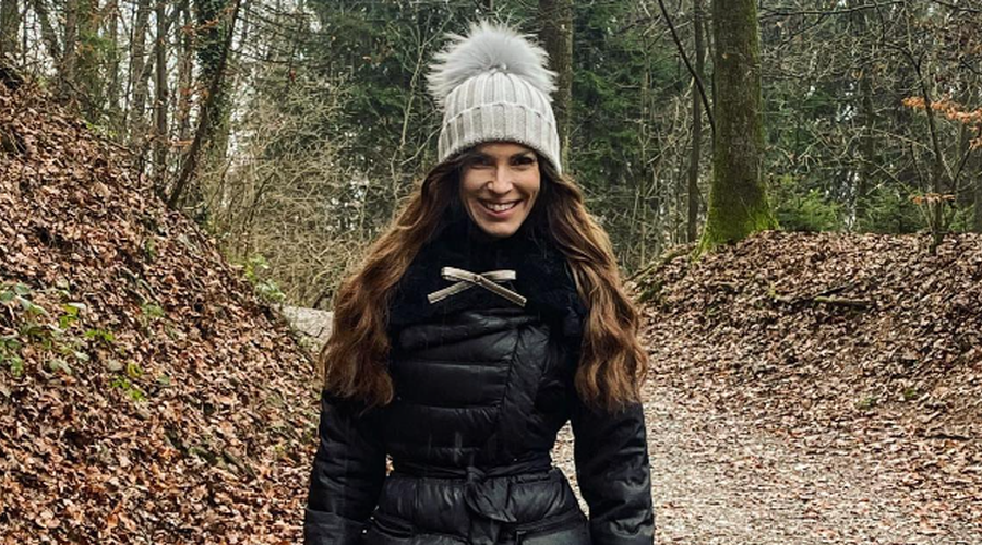 Poslanka Eva Irgl pokazala, s kom preživlja božične praznike. Samo poglejte tega lepotca (FOTO) (foto: Instagram/Eva Irgl)