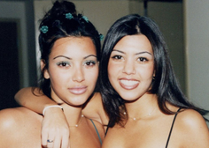 Slavni sestri objavili svojo fotografijo iz 90. let. Ju prepoznate?