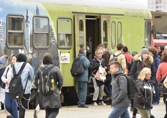Slovenskim potnikom ni lahko: katere so njihove glavne težave pri rabi javnega prometa?