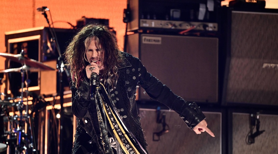 Pevec skupine Aerosmith se sooča z resnimi obtožbami. Poglejte, kaj naj bi zgrešil (foto: Profimedia)