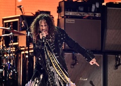 Pevec skupine Aerosmith se sooča z resnimi obtožbami. Poglejte, kaj naj bi zgrešil