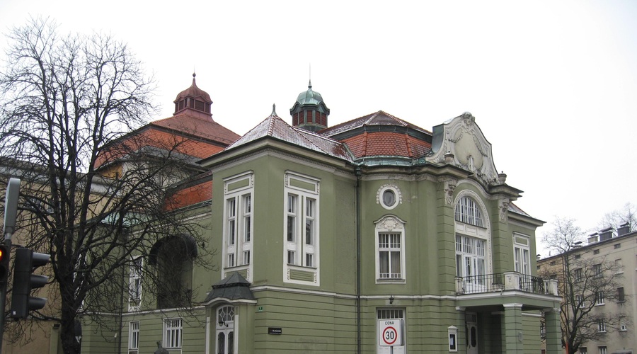 Na prvi dan leta se je Ljubljanska Drama pohvalila z novim igralskim imenom (foto: M.P.)