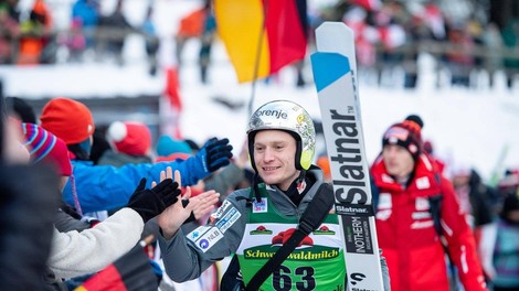 Nov uspeh Anžeta Laniška: "Spet sem skakal zelo lepo"