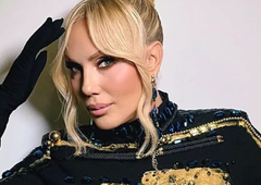 Zvezdnica Lepa Brena gledalce pustila brez besed: izbrala je obleko, ki je vse prej kot navadna (FOTO)