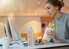 Podražitev študentskega obroka: bo država vendarle našla rešitev?