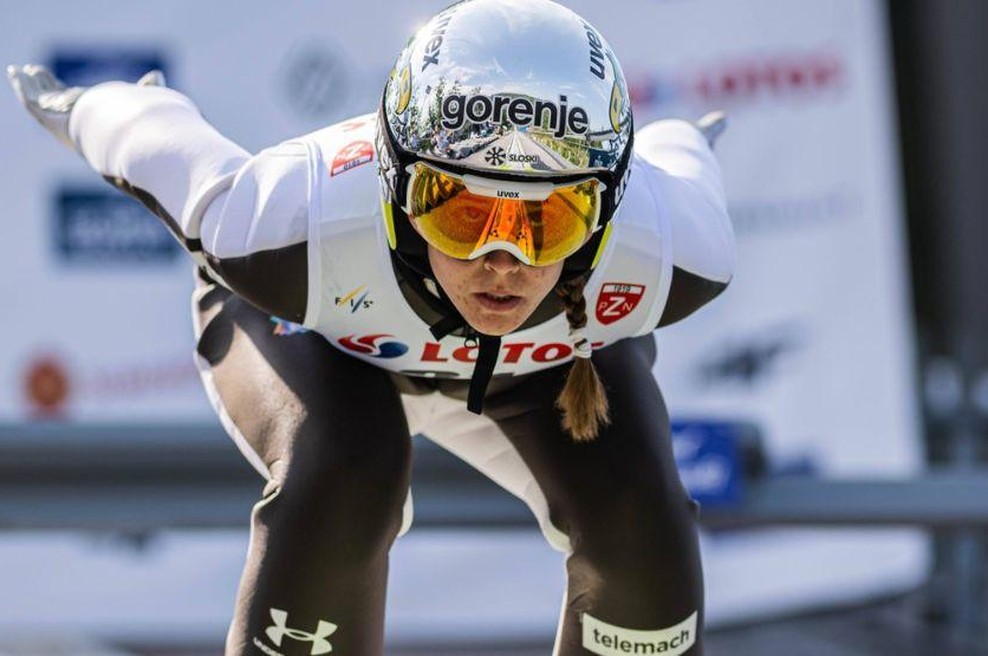 Urša Bogataj po hudi poškodbi končala sezono in poslala čustveno sporočilo: "Punce, prijateljice, ekipa ..." (foto: Profimedia)