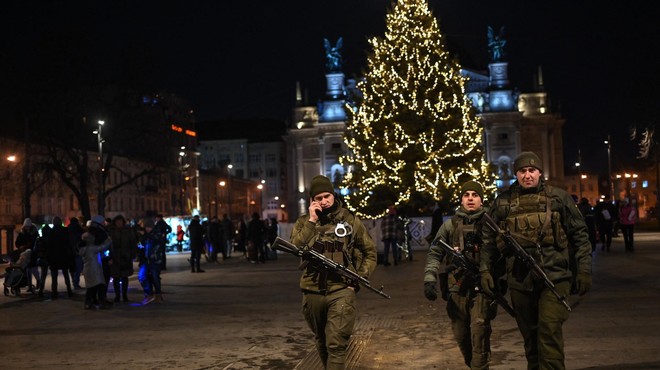 V znamenju pravoslavnega božiča je Putin ukazal prekinitev ognja v Ukrajini, miru pa še vedno ni (foto: Profimedia)