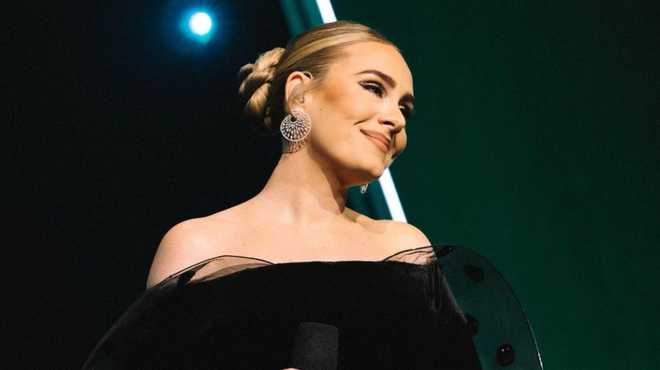Adele spregovorila o resnih zdravstvenih težavah: zgodilo se ji je medtem, ko je kihnila (foto: Instagram/Adele)