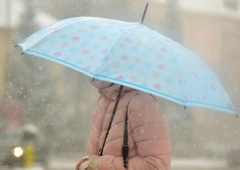 Kakšno vreme nas čaka konec tedna? Dele Slovenije bo že kmalu pobelil sneg