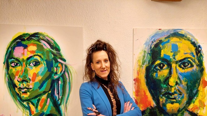 Akademska slikarka Nuša Smolič o stopanju iz cone udobja: "Če imaš sanje, se zanje boriš" (foto: Žiga Lukman)