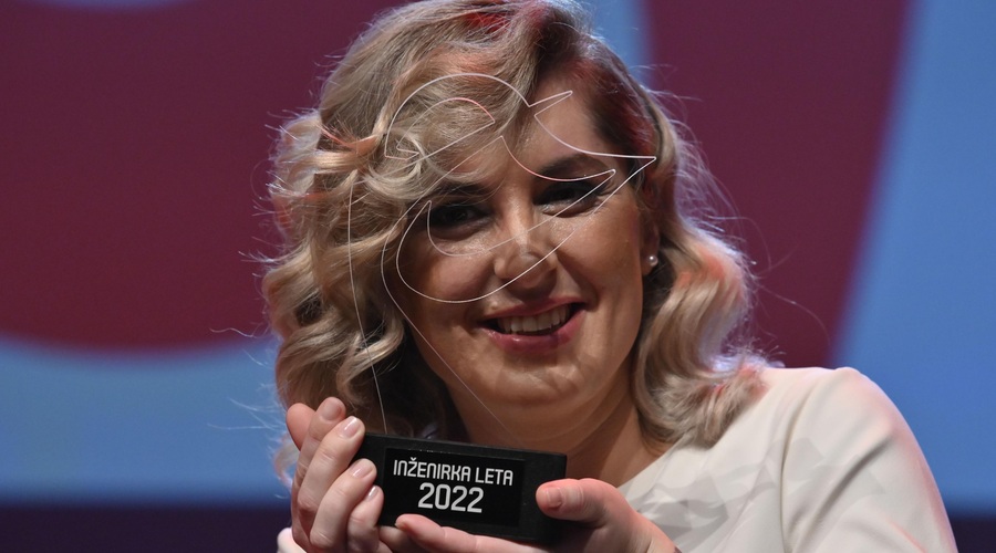 Inženirka leta 2022 je že v otroštvu napovedala svoj bodoči poklic (foto: Žiga Živulovič jr./Bobo)