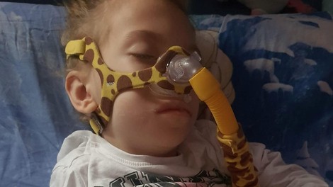 Zdravstveno stanje "levjesrčne male borke Samante" se je poslabšalo, njena mama je poslala ganljivo sporočilo