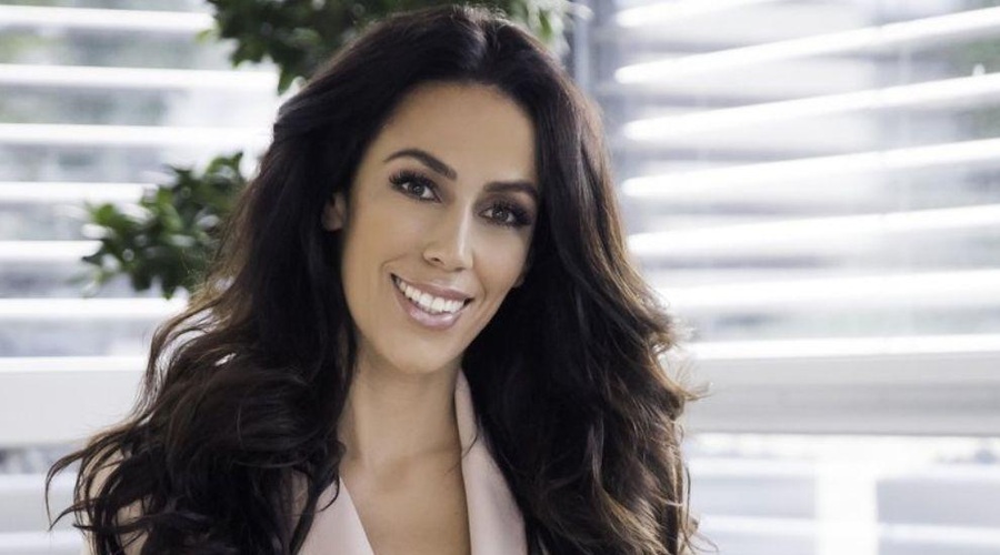 Razkrita skrivnost: koliko je v resnici stara Tina Gaber? (Marsikdo bo presenečen) (foto: Anže Krže)