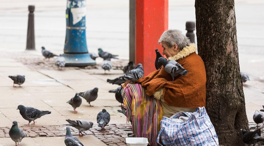 Pri nas je med brezdomci vedno več žensk, kakšni so razlogi za to? (foto: Profimedia)