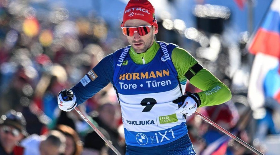 Slovenski ostrostrelec! Jakov Fak meril kirurško natančno in se veselil imenitnega uspeha (foto: Profimedia)