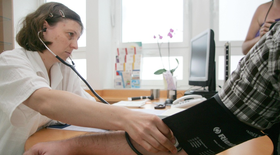 Ambulante za neopredeljene: koliko jih bo v Ljubljani in kje bodo? (foto: Tina Kosec/Bobo)