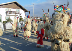 Prebivalci Slovenije obožujejo pustne povorke: občane že vabijo k sodelovanju (pohitite, saj se morate prijaviti)