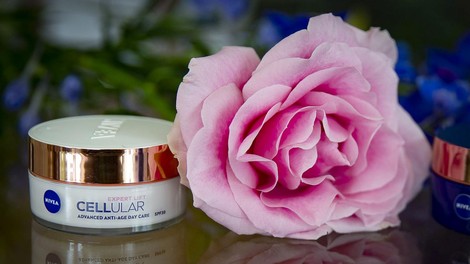 Preizkusite kremo NIVEA Cellular Expert lift in spoznajte bakuchiol - neverjetno sestavino za boj proti znakom staranja