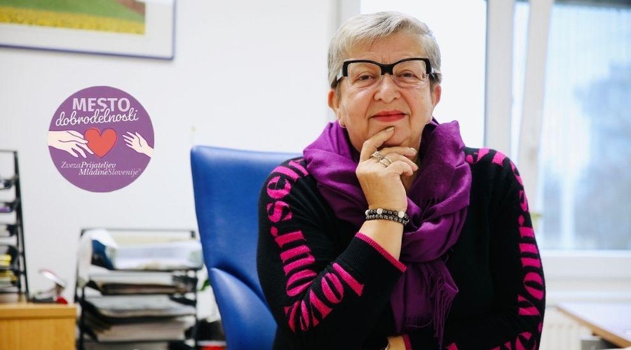 Generalna sekretarka Zveze prijateljev mladine Slovenije o svojem delu: "Včasih težko najdem pogum, da preberem vse podrobnosti, ki jih opisujejo družine" (foto: Aleksandra Saša Prelesnik)