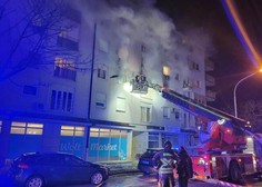 Zaradi požara v Mariboru sta v bolnišnici pristali dve osebi