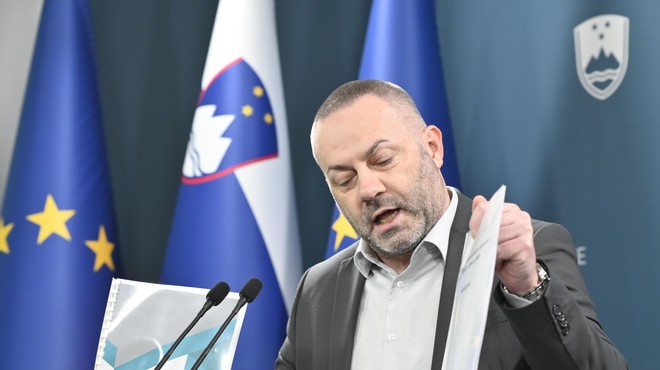 Koalicija z odločnimi besedami odgovarja Janezu Janši: "Popolnoma nepotrebno in destruktivno" (foto: Žiga Živulovič jr./Bobo)
