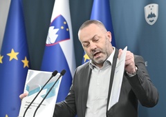 Bešič Loredan med drugim razkril, kdaj bo ukinjeno dopolnilno zavarovanje