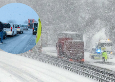 Na slovenskih avtocestah je vse mogoče: eden sredi ceste na sneg kar v natikačih, drugi fotografiral samega sebe