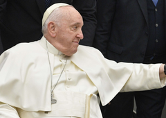 Papež Frančišek se je opravičil slovenskim žrtvam spolnih zlorab