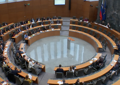 Soočenje s korupcijo: Sklic izredne seje o nedopustnih in nesprejemljivih praksah Darsa