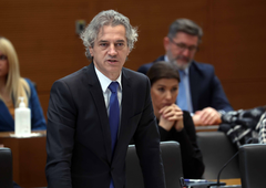 Državni zbor sprejel 7 zakonskih sprememb: podaljšali so pomoč Ukrajini in ukinili podporo podjetjem