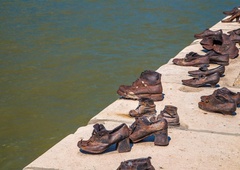 Žrtve holokavsta niso pozabljene: spomnili se jih bomo tudi v Sloveniji