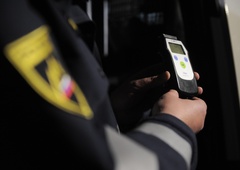 Vozil pod vplivom alkohola?! Vplivni slovenski uradnik naj bi že ponudil odstop (znane prve podrobnosti)