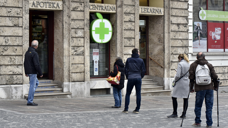 Začasno pomanjkanje zdravil je po mnenju stroke nekaj povsem običajnega: a obdobja, ko zdravil ne morejo izdati, so vse pogostejša